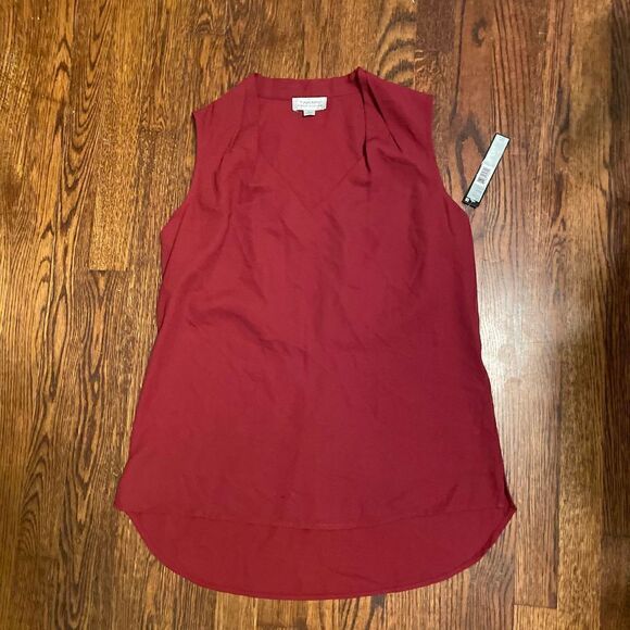 New Tahari blouse   - Picture 1 of 4